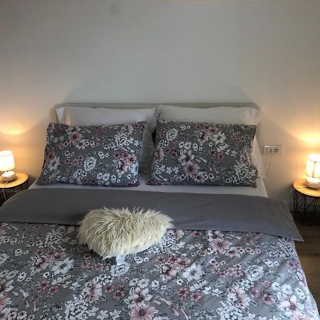 Apartman Gabriel Zadarアパートメント エクステリア 写真