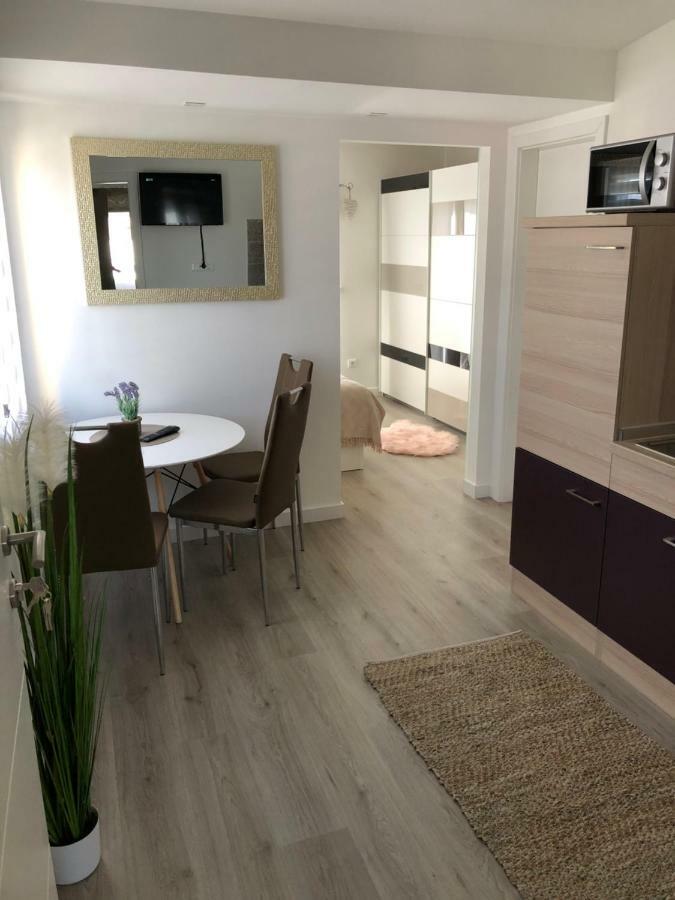 Apartman Gabriel Zadarアパートメント エクステリア 写真