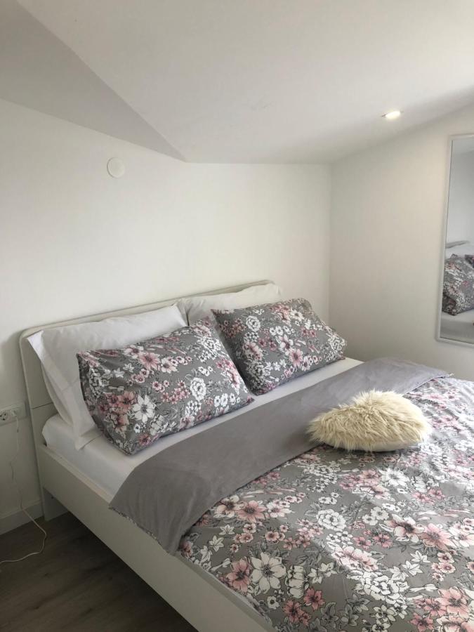 Apartman Gabriel Zadarアパートメント エクステリア 写真